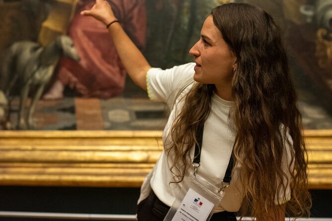 Paris Louvre Essentials Tour with Reserved Entry - Practical Details: Meeting Point, Group Size, and Accessibility