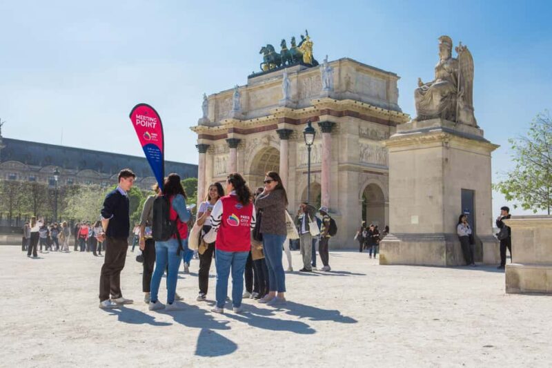 Paris: Louvre Museum Access with Host and Hop-On Hop-Off Bus - Practical Details: Meeting Point and Logistics