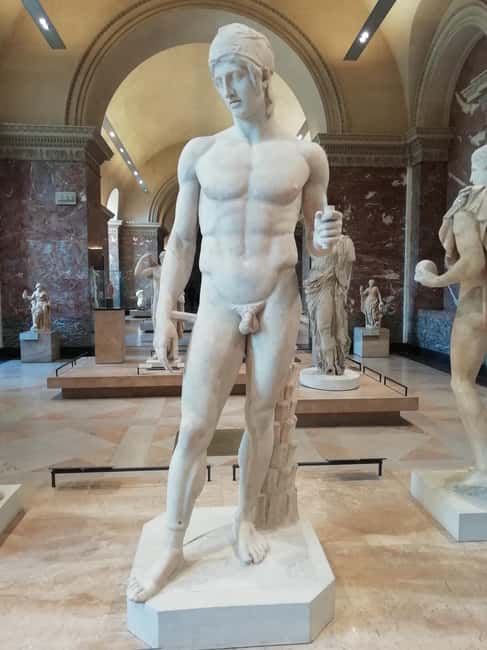 Paris: Louvre night tour with private guide - Discover the Magic of the Louvre by Night with a Private Guide