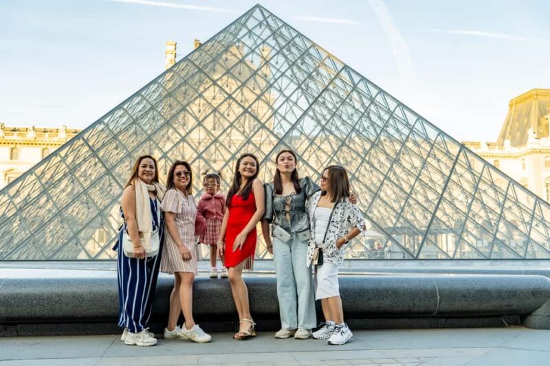 Paris: Louvre Photo Shoot - Photo Delivery: Fast and Flexible