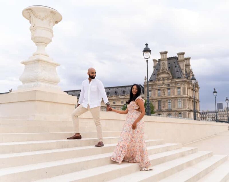 Paris: Louvre photoshoot or Seine bridges Eiffel Tower walk - The Photographer’s Style and Guidance