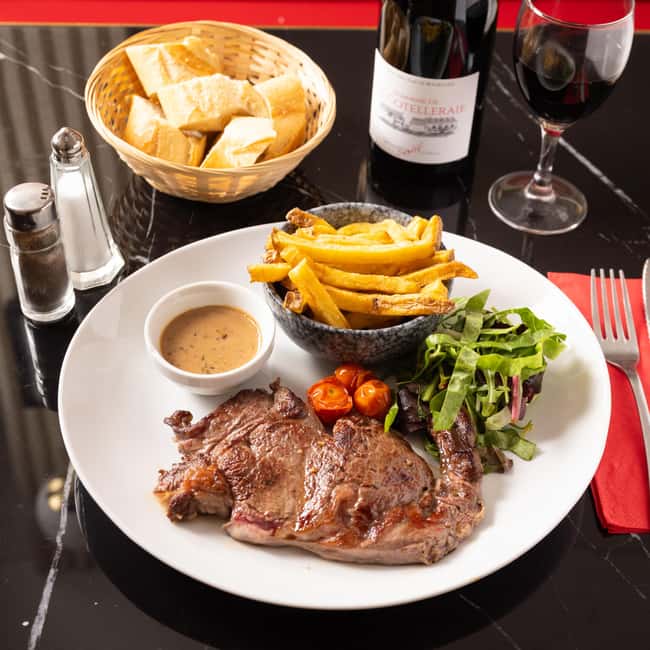 Paris: Lunch & dinner for groups - What Sets It Apart: A Classic French Bistro in Paris