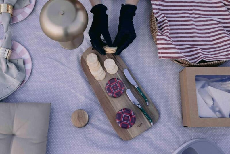 Paris: Luxury Picnic Experience with Wine - Summing Up the Paris Luxury Picnic Experience