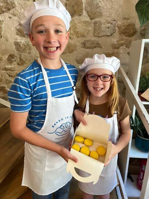 Paris: Macaron Baking Class for Families and Kids - The Chef and Instruction Style