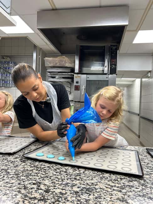Paris: Macaron Baking Class - Behind the Scenes of a Historic Parisian Bakery