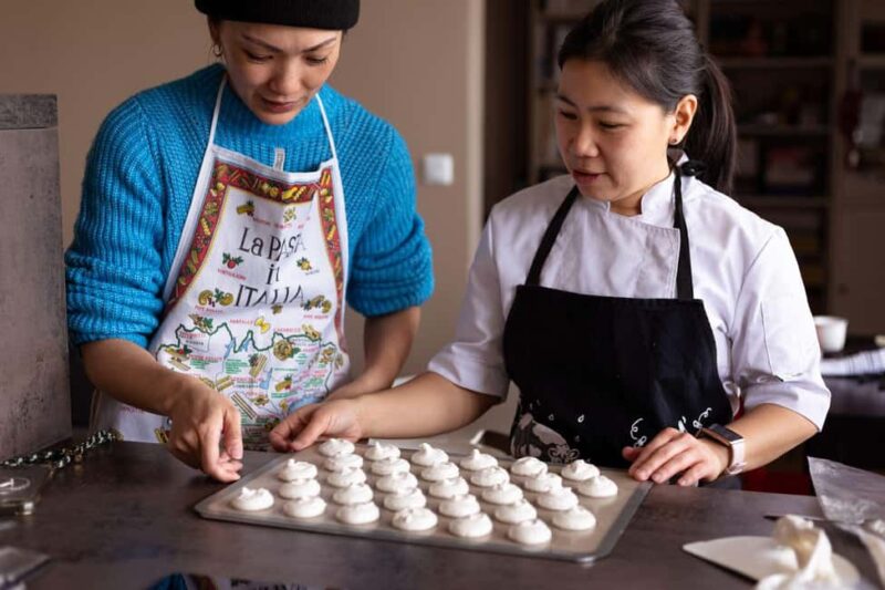 Paris: Macarons class in a parisian home - Make French Macarons in a Parisian Home with a Skilled Pastry Chef