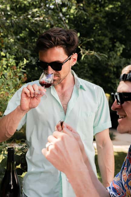 Paris: Marais Wine Tasting and Walking Tour - Exploring Paris Through Wine and Hidden Streets in the Marais and Île Saint-Louis