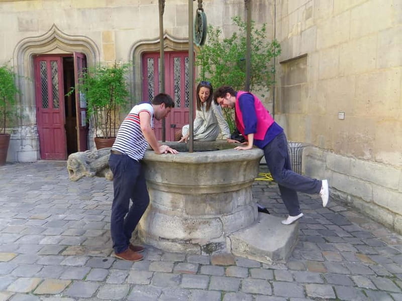 Paris: Marais without crowds. Guided Tour. - Key Points