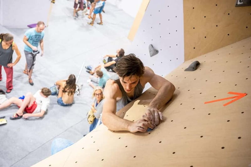 Paris: Mini Golf and Climbing Combo Ticket - Climb at Triangle Bercy: A Modern and Inclusive Gym