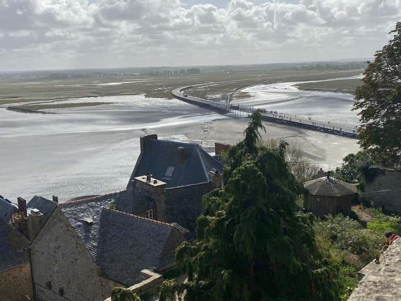 Paris: Mont Saint-Michel Day Trip with Private Driver - Exploring Mont Saint-Michel at Your Own Pace