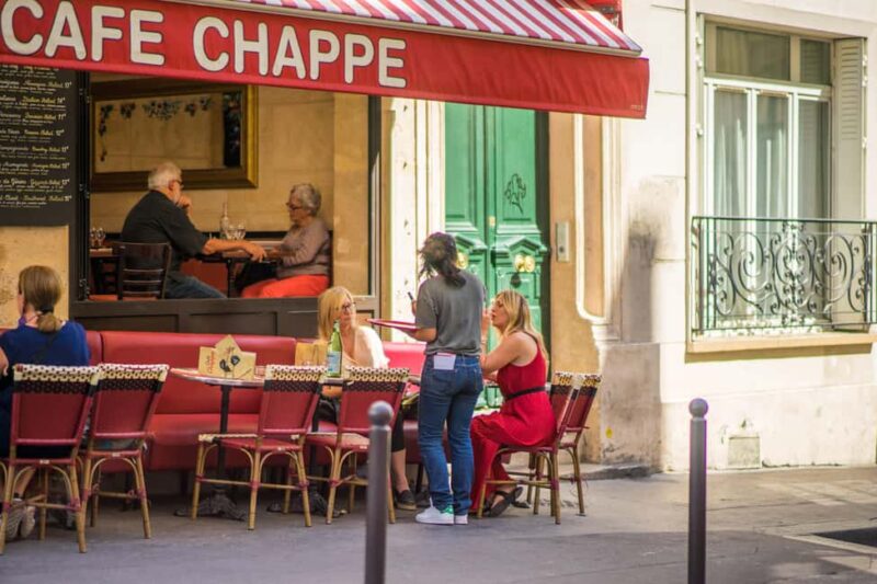 Paris Montmartre: 2-Hour City Tour in German - Enjoying the Neighborhood’s Romantic Atmosphere