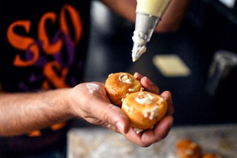 Paris: Montmartre Chocolate & Pastries Tour with 8+ Tastings - Key Points