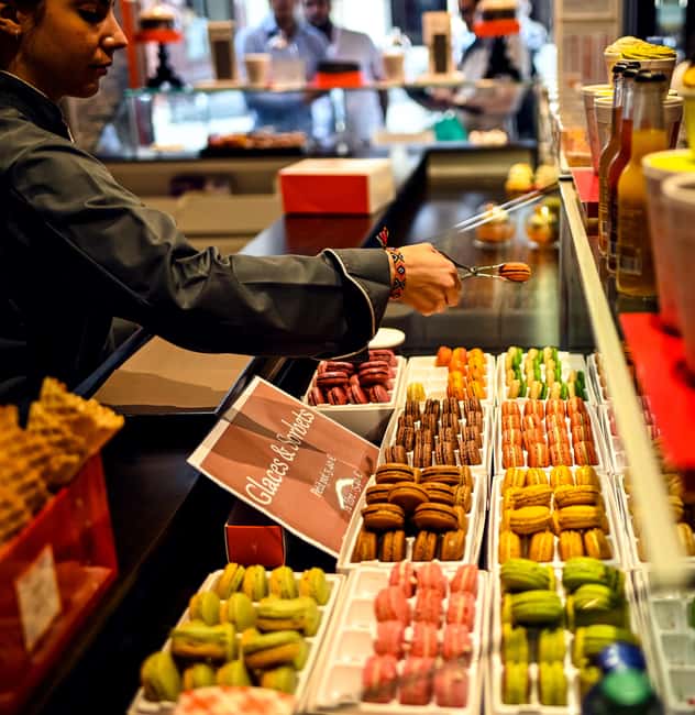 Paris: Montmartre Chocolate & Pastries Tour with 8+ Tastings - Logistics and Meeting Details