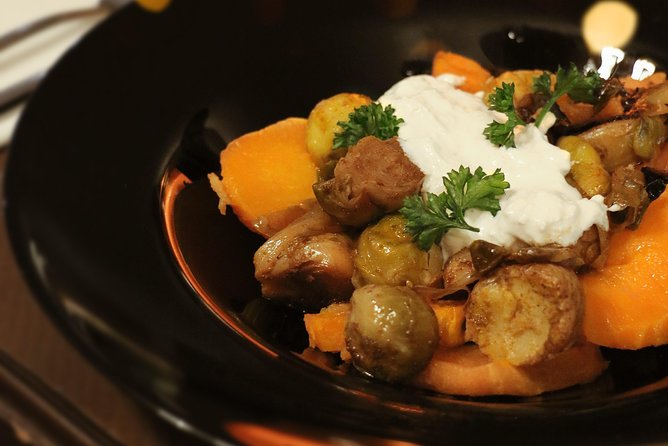 Paris Montmartre Food Tour - A Full French Meal by Do Eat Better - Stops for French Pastries and Sweet Treats on Rue Lepic and Rue Gabrielle