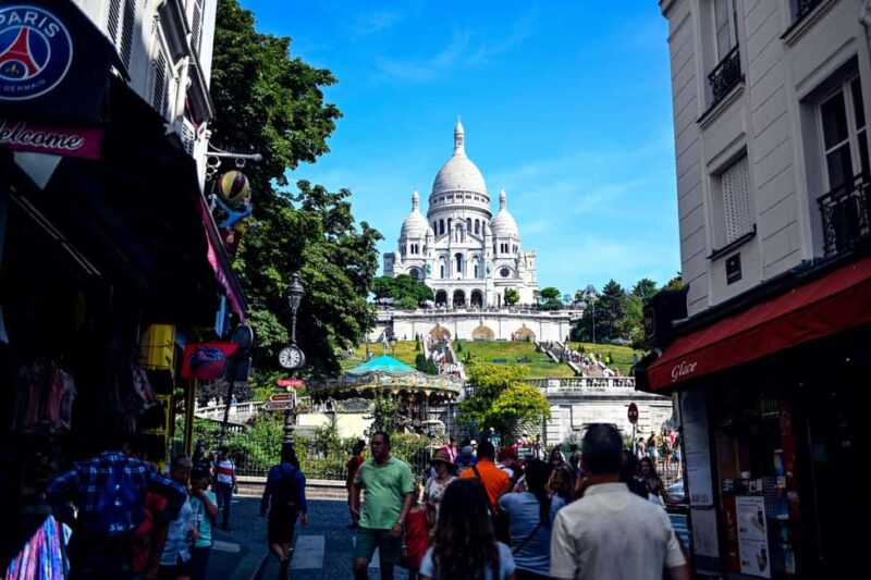 Paris: Montmartre Food Tour with 8+ Food Tastings & Wines - Tasting French Cheeses at a Fromagerie