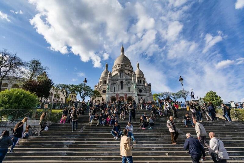 Paris: Montmartre hidden gems walking Tour with Local Guide - Key Points