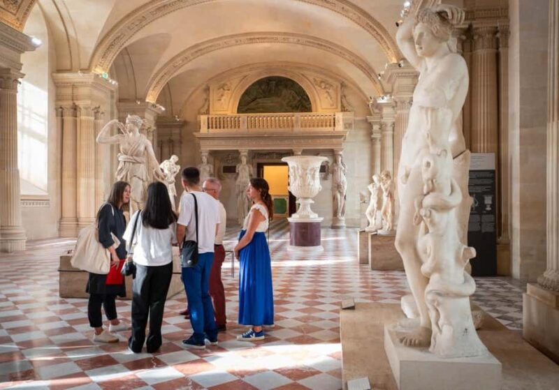 Paris: Montmartre, Notre-Dame, & Louvre Tour with Cruise - Scenic Seine River Cruise with Commentary