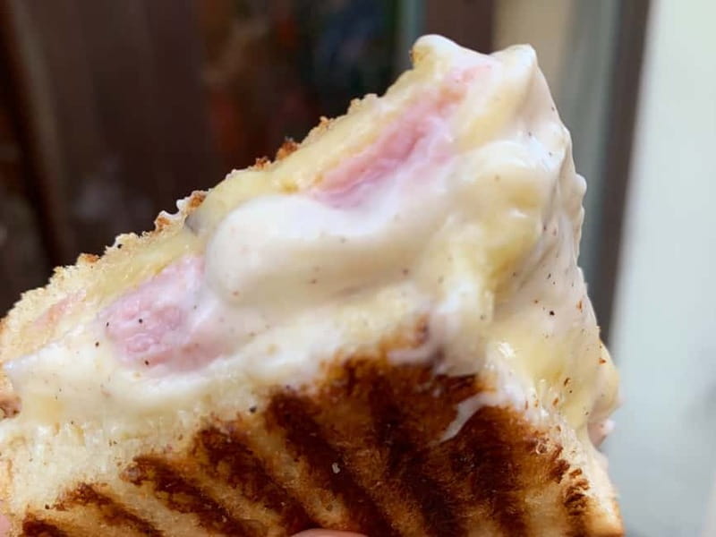 Paris: Montmartre/Pigalle Foodie Tour with Tastings - The Tour in a Nutshell