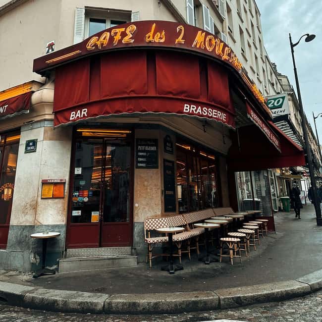 Paris: Montmartre Quarter Private Walking Tour - Highlights of Montmartre’s Artistic and Cultural Landmarks