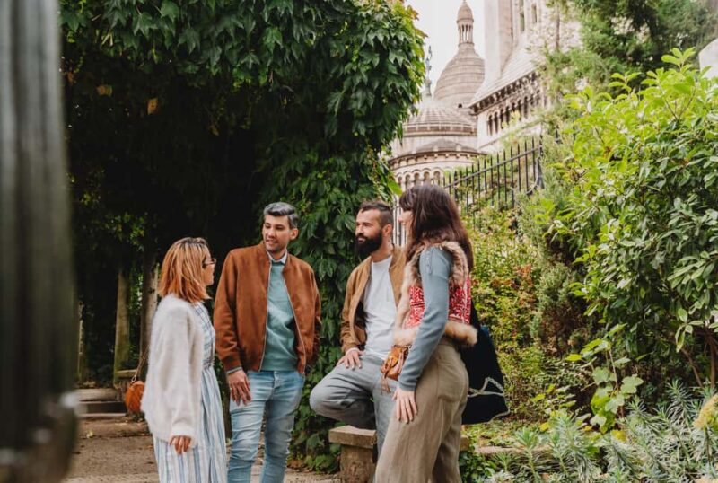 Paris: Montmartre Semi-Private Walking Tour - Visiting the Clos Montmartre Vineyard and the Dalida Statue