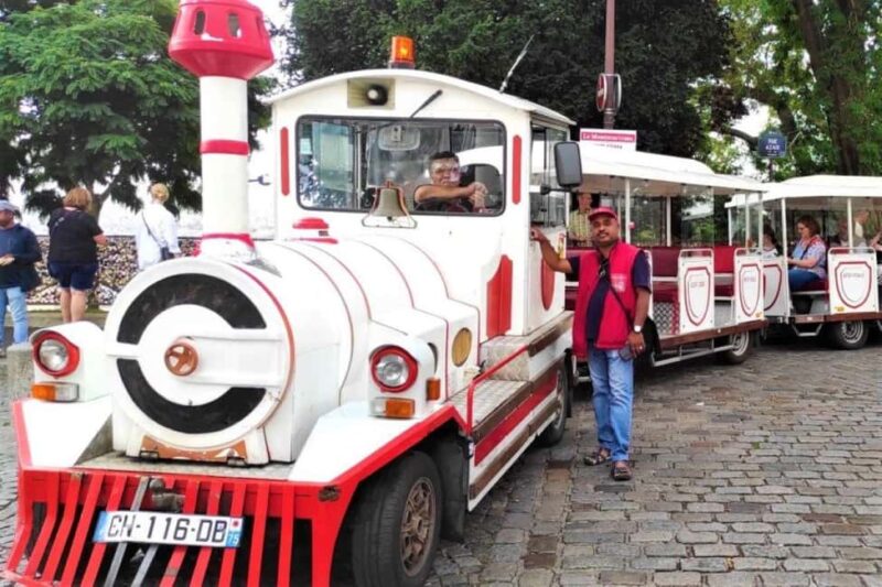 Paris: Montmartre Train Ride w/ Optional Seine River Cruise - Explore Montmartre on a Vintage Train for Just $15
