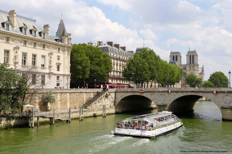 Paris: Montmartre Train Ride w/ Optional Seine River Cruise - Visiting Montmartre’s Notable Sights and Streets