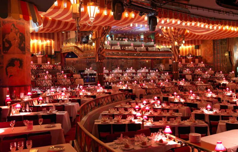 Paris: Moulin Rouge Dinner Show, Champagne, and Transport - Key Points