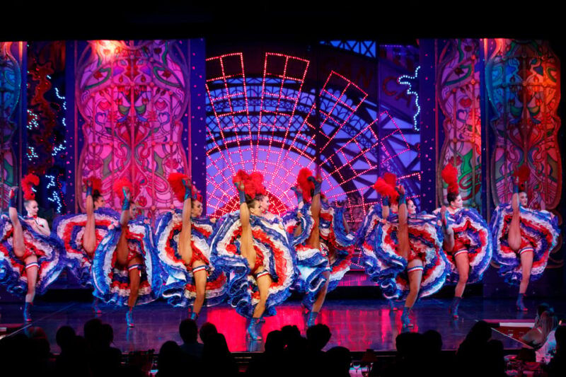 Paris: Moulin Rouge Dinner Show, Champagne, and Transport - Enjoy a Sumptuous "Belle Époque" Three-Course Dinner