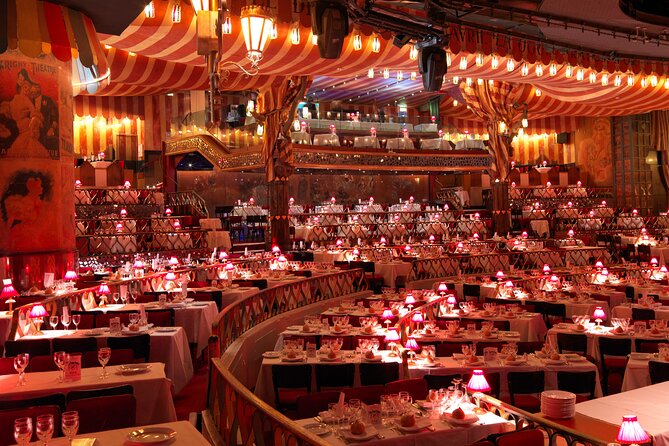 Paris Moulin Rouge Dinner Show - Seating, Comfort, and Crowd Levels