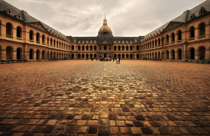 Paris: Napoleon Walking Tour with Les Invalides & Tomb Entry - Discovering Napoleon’s Paris at Place Vendôme and Boucheron