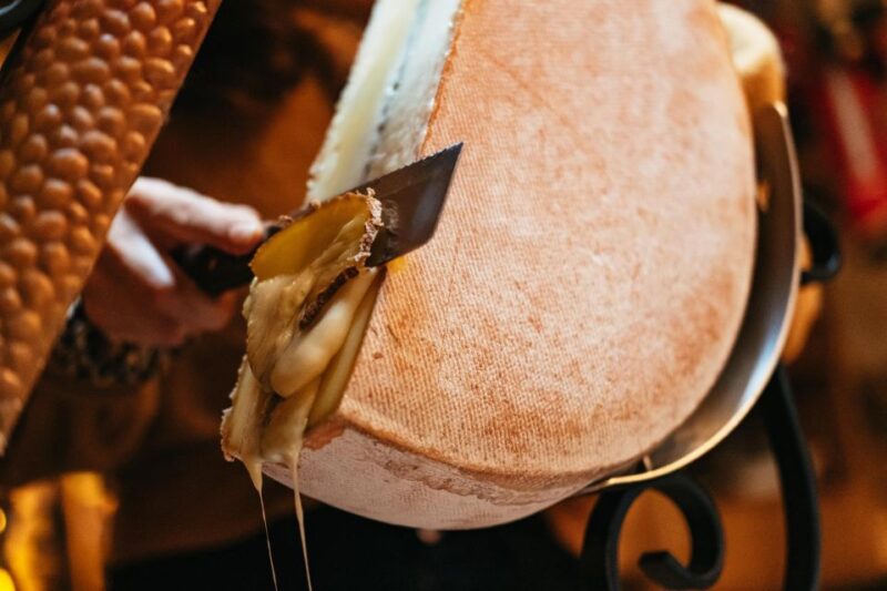Paris: No Diet Club - Winter Unlimited Cheese Tour ! - The Art of Melting Cheese at an Authentic Raclette Restaurant