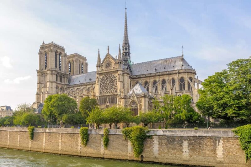 Paris: Notre Dame Cathedral Access with Exterior Guided Tour - Starting at the Pont Neuf with Scenic Views of the Seine