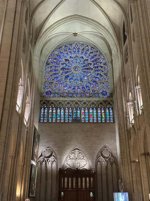 Paris: Notre Dame Cathedral Guided Tour of the Neighborhood - Key Points