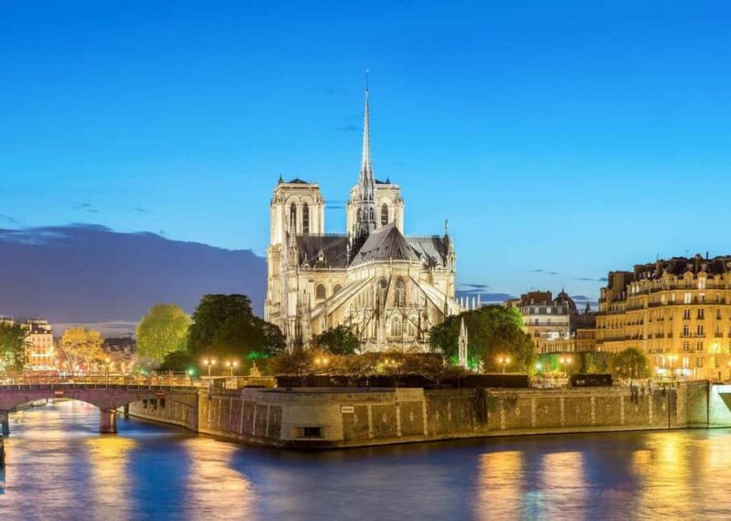 Paris: Notre-Dame Cathedral Guided Tour with Entry - Comparing This Tour with Other Notre-Dame Experiences