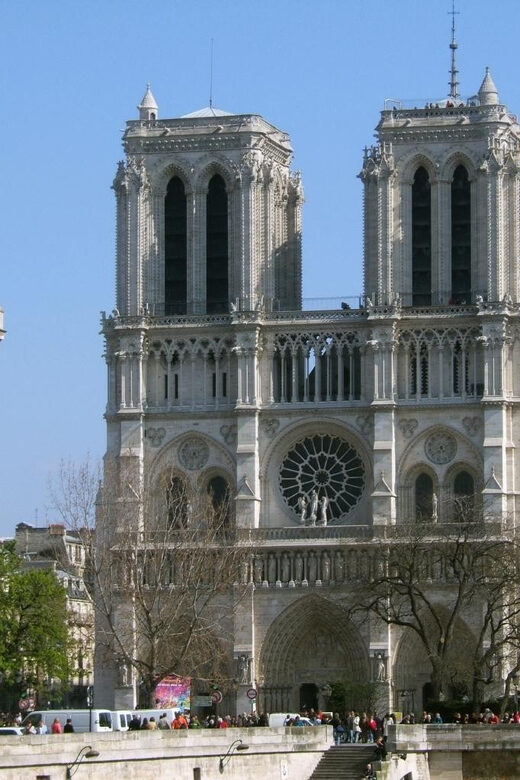 Paris: Notre Dame Outdoor Tour with Sainte-Chapelle / Crypt. - Key Points