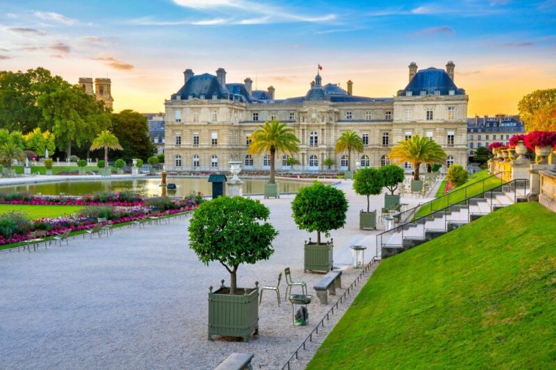 Paris: Palace of Versailles Private Tour with Transportation - Flexible Booking with Free Cancellation and Pay Later Options