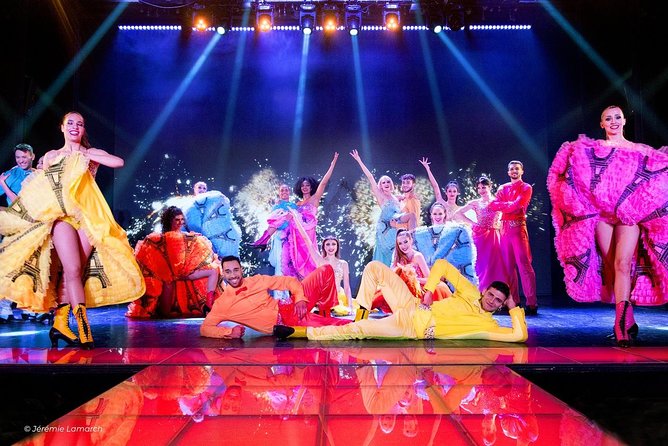 Paris Paradis Latin Cabaret Show with Champagne - Drinking Champagne During the Show