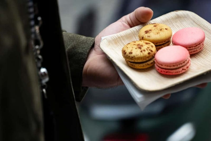 Paris: Pastries & Damnations - A Sweet Tour of the Old City - Logistics and Group Experience