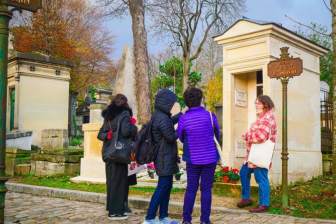 Paris Pere Lachaise Cemetery Small Group Guided Tour - Key Points