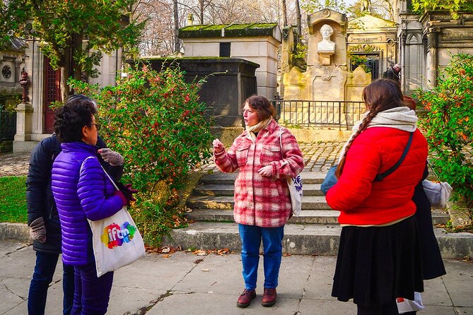 Paris Pere Lachaise Cemetery Small Group Guided Tour - Why You Should Consider This Tour