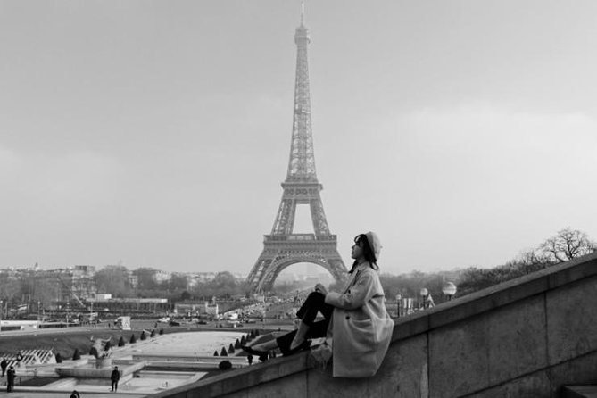 Paris Photoshoot Tour with Professional Photographer - What to Expect from the Photo Delivery