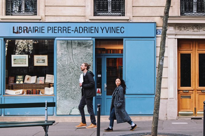 Paris Photoshoot Tour with Professional Photographer - Practical Details: Booking, Group Size, and Inclusions