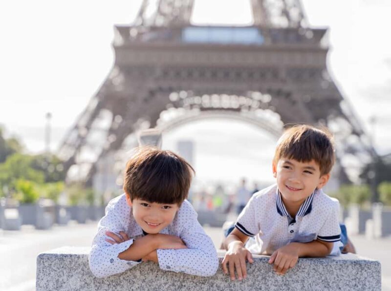 Paris: Premium Photoshoot with Iconic Eiffel Tower Views - Discover a Top-Rated Photoshoot in Paris with Premium Quality