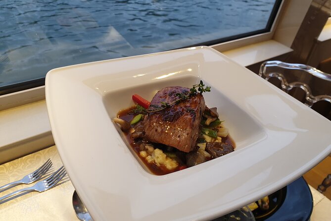 Paris Prestige Dinner Cruise from Eiffel Tower Area - Practical Tips for a Smooth Experience