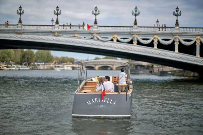 Paris: Private Boat Cruise on the Seine & optional Champagne - Discover Paris from the Water in a Private Electric Boat