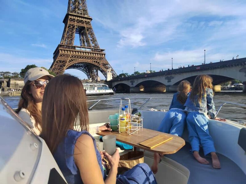 Paris private boat Seine River start near Eiffel Tower - Spectacular Views of Paris Landmarks from the Water