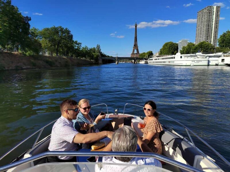 Paris private boat Seine River start near Eiffel Tower - Who Will Enjoy This Tour Most?