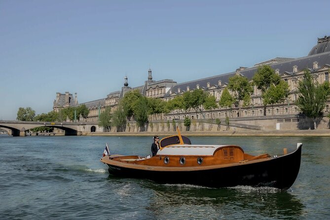 Paris Private Boat Tour with Champagne - Considerations and Booking Tips
