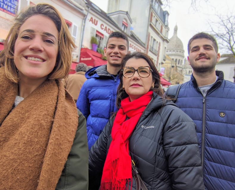 Paris: Private & Custom Montmartre Tour with a Local - Meeting Points and Tour Logistics
