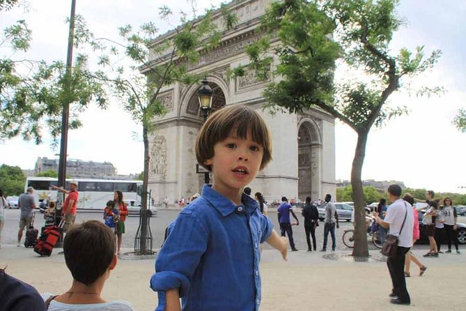 Paris Private Day Tour & Seine Cruise for Kids and Families - Key Points